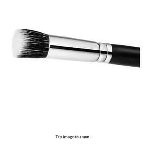 MAC 130 BRUSH: NEW CREAM BLUSH HERO